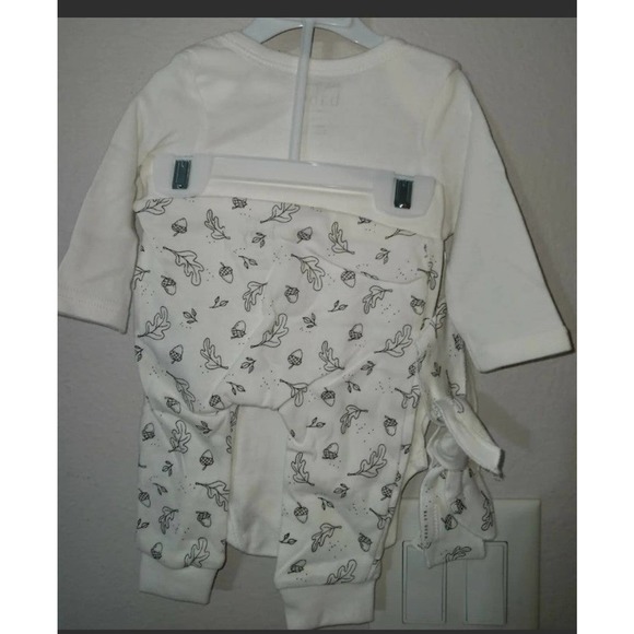 Baby 3-6 nwt Rae Dunn 3 piece set Happy fall y'all baby shower bow pants onesie - Picture 11 of 12